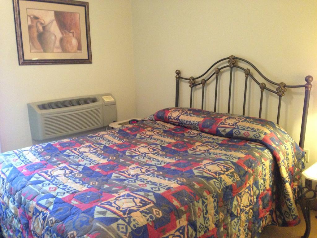 All Suites Inn Budget Host Lewisburg Quarto foto